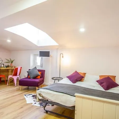 Apartment Charming Little Next In Vieux-lyon By Guestready
