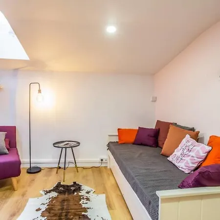 Charming Little Next In Vieux-lyon By Guestready Lyon